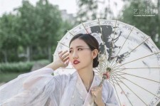 潮州汉服模特兼职(汉服模特兼职雇用)