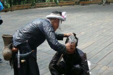 潮州欲带老伴游遍中国(带着老伴去旅游)