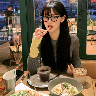 潮州伴游女生娄婷的资料