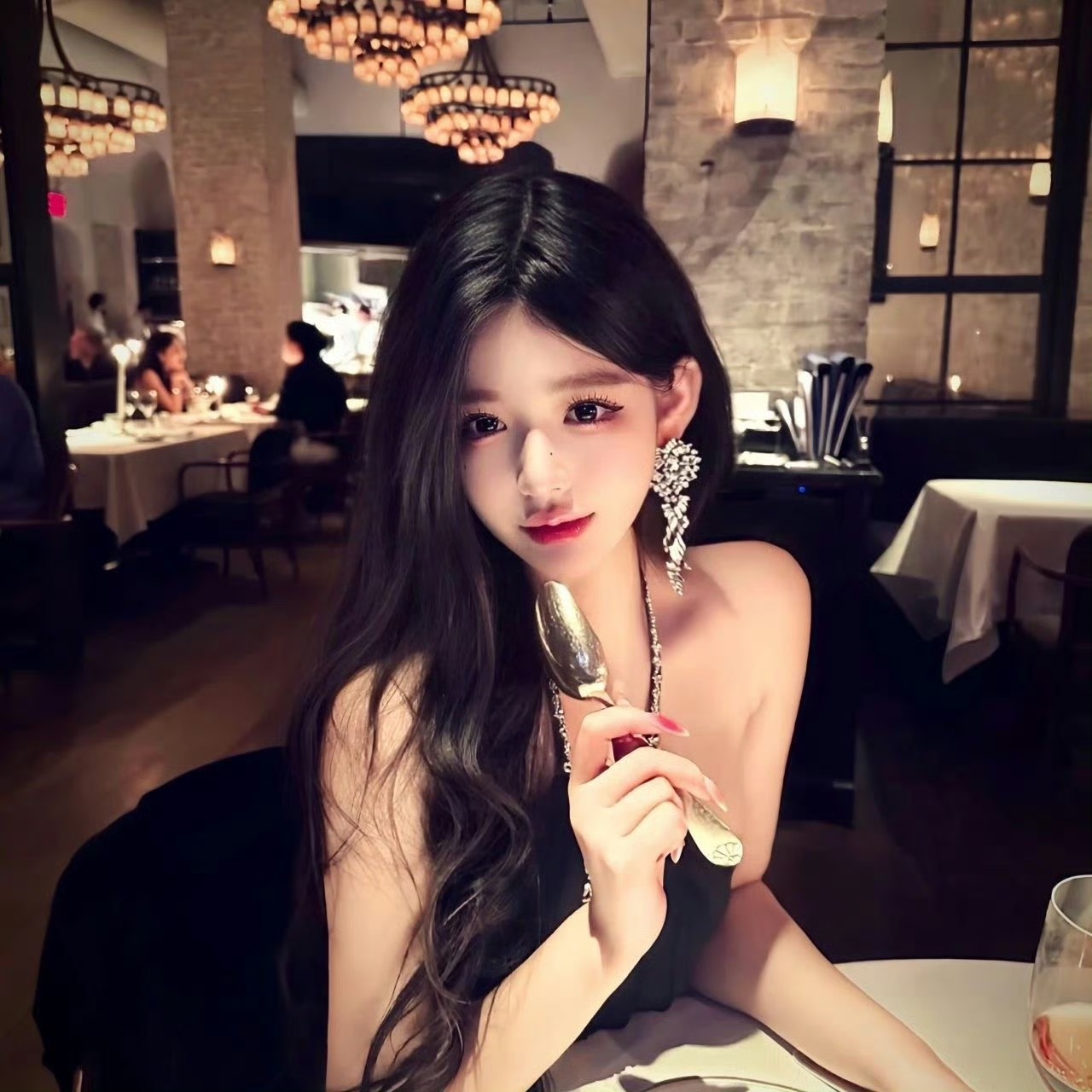 潮州伴游女生蓝盈盈的资料
