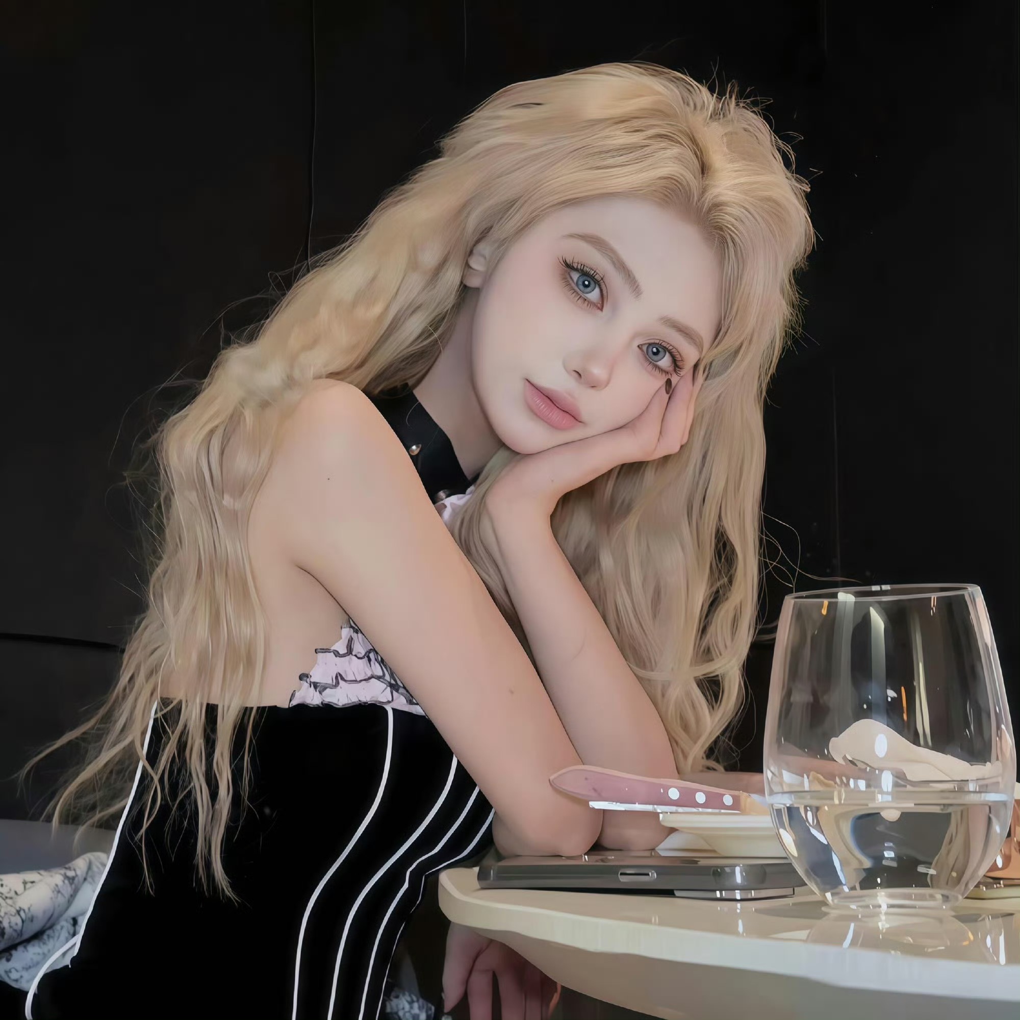 潮州伴游女生晨露的资料