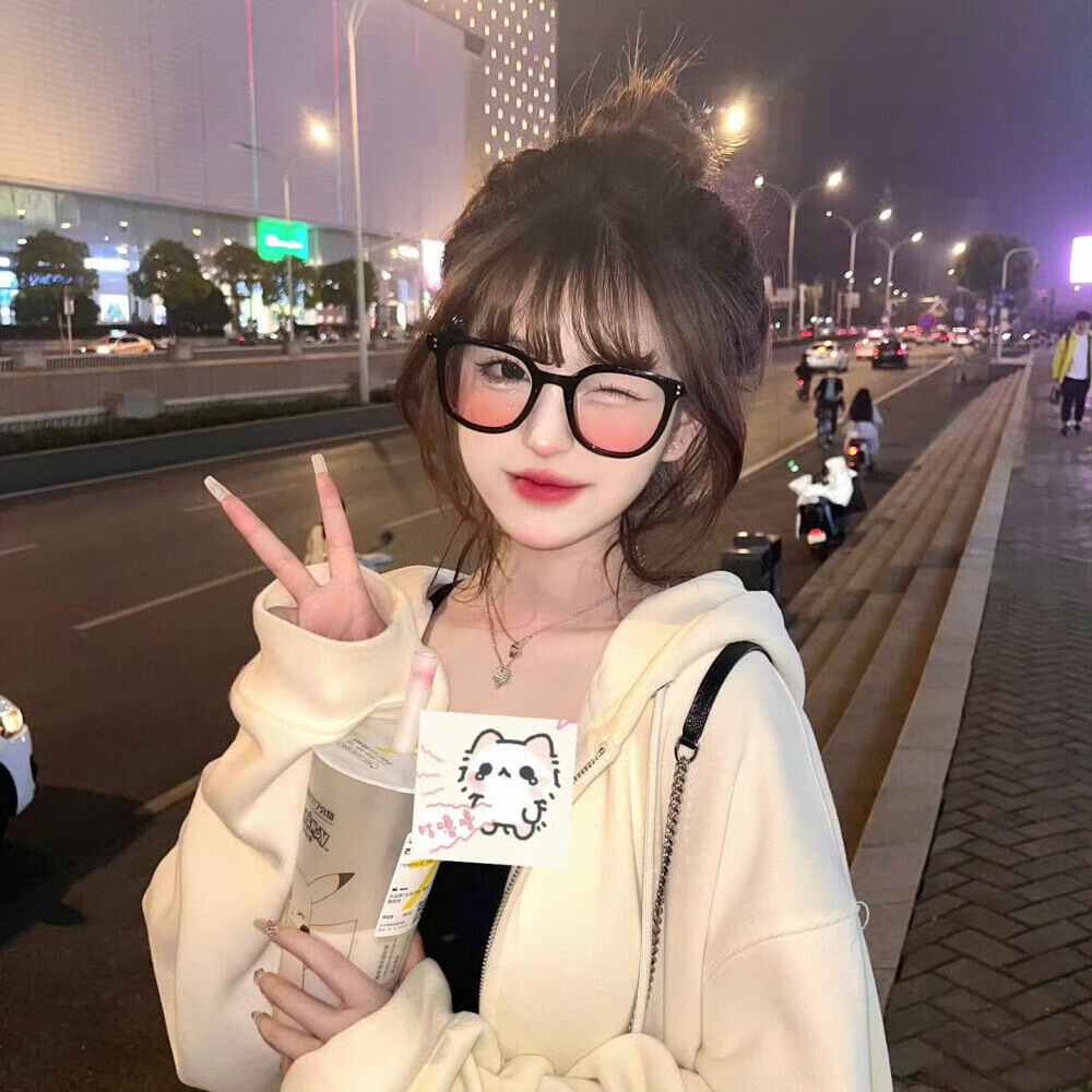 潮州伴游女生KIKI的资料