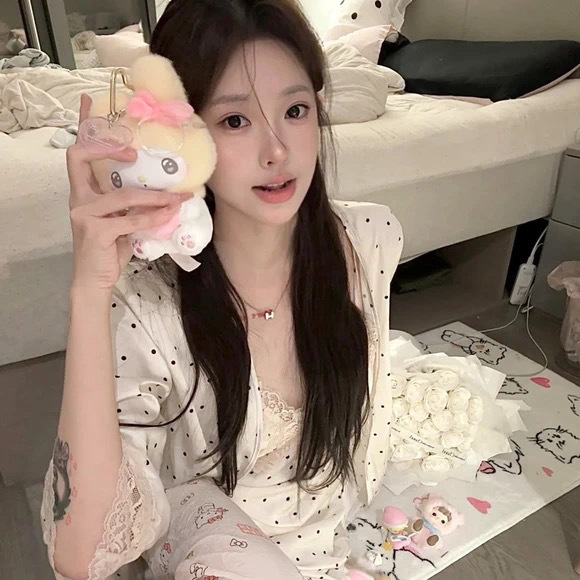 潮州伴游女生 | 微微的资料